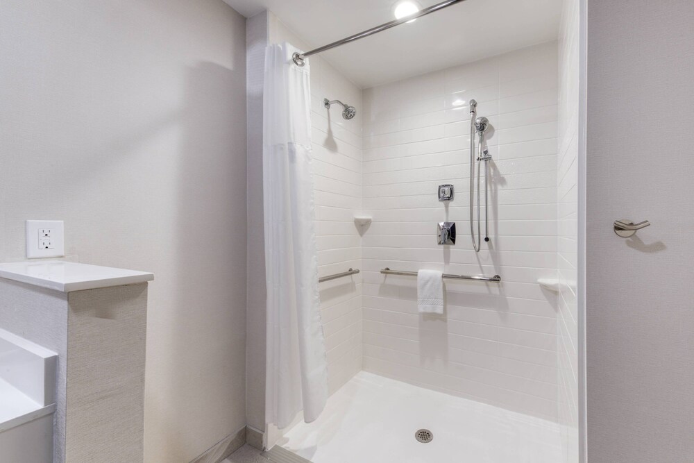 marriott hotels in belmont nc