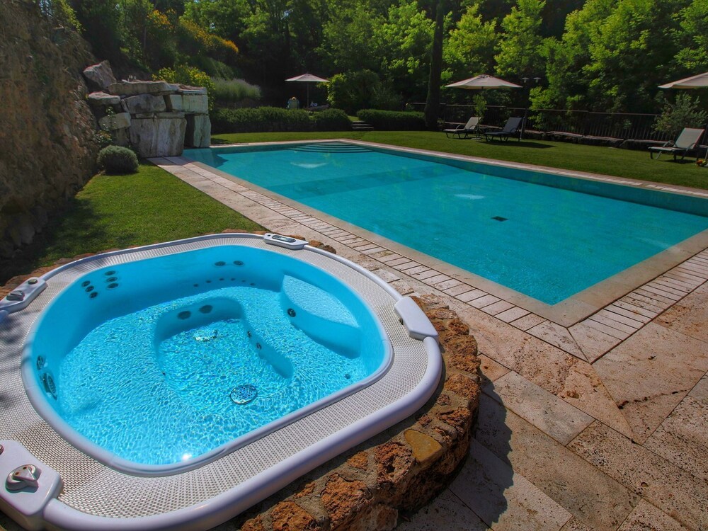 احجز Gorgeous Mansion In Rapolano Terme With Swimming Pool في رابولانو تيرما قارن أسعار الفنادق في رابولانو تيرما