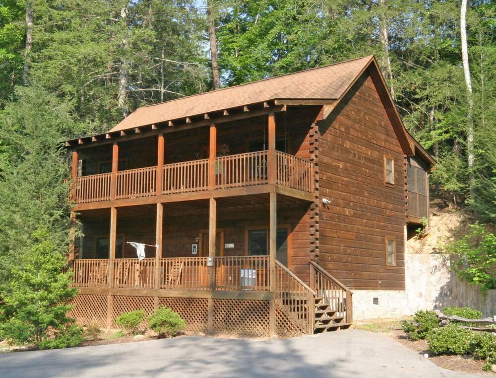 Book Now And Forever By Eagles Ridge Resort In Pigeon Forge Hotels Com