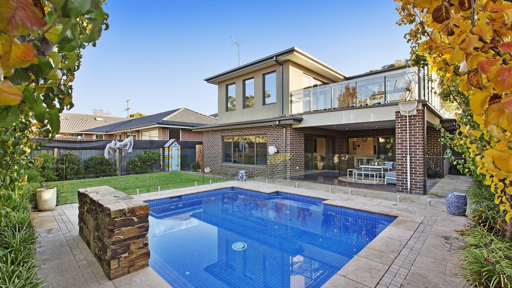 Hampton Haven With Pool Melbourne Info Photos Reviews Book At Hotels Com