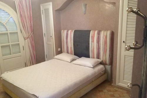 غرف نوم بحمام داخلي