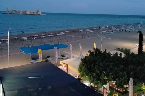 Mersin De Otobus Kazasi 3 U Agir 12 Yarali Yeni Cizgi