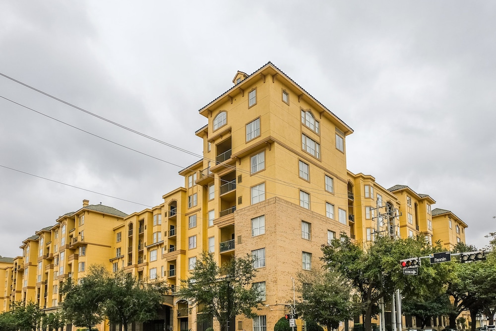 Book Frontdesk Ventana At Midtown Apts Houston Tx In Houston Hotels Com