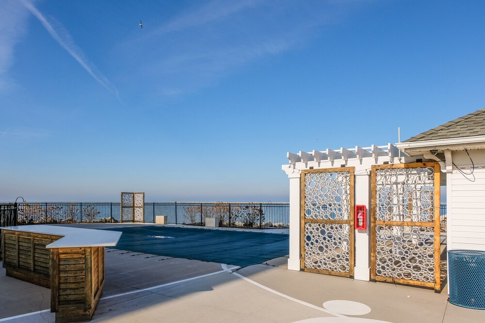 Book Frontdesk Waterfront Apts Downtown Cleveland In Cleveland Hotels Com