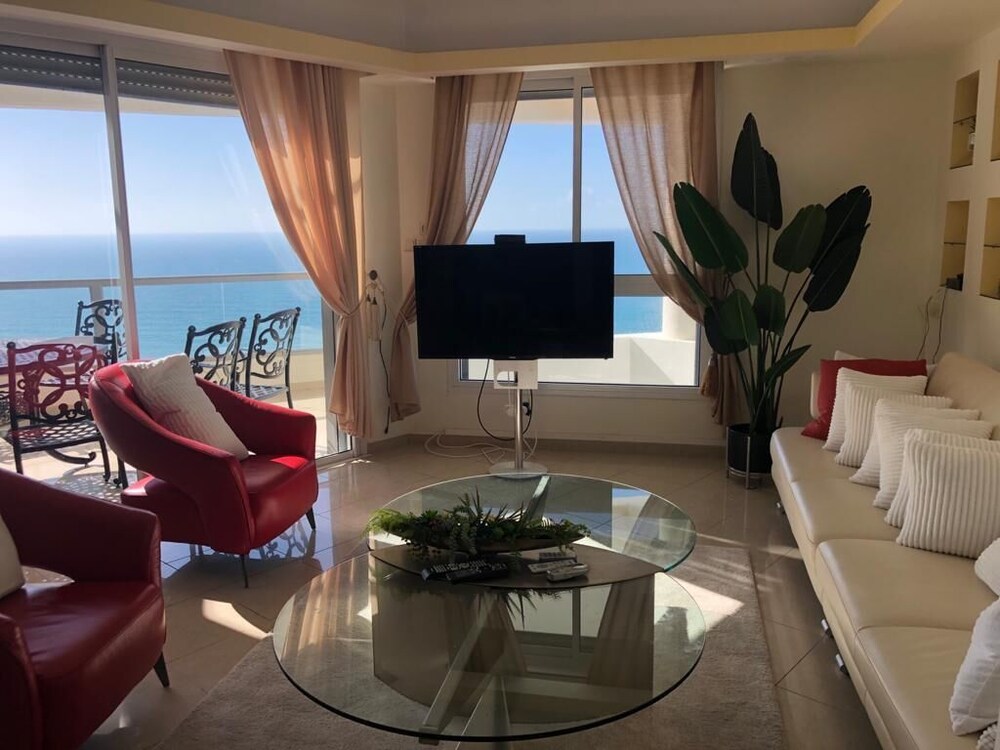 Book Seaview Apartments On The First Line In Bat Yam Hotels Com