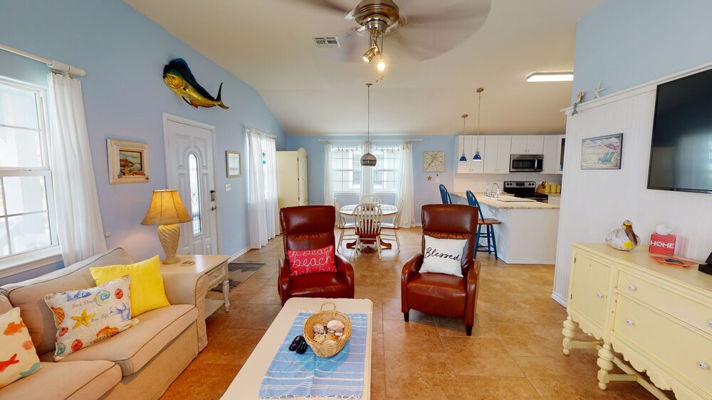 lucky enough 3 bedroom home by redawning