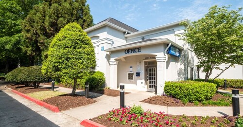 Best Cheap Hotels In Lawrenceville From 59night Hotelscom