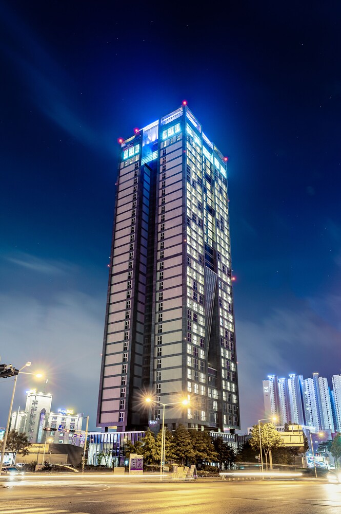 Book J One Hotel In Cheongju Hotels Com