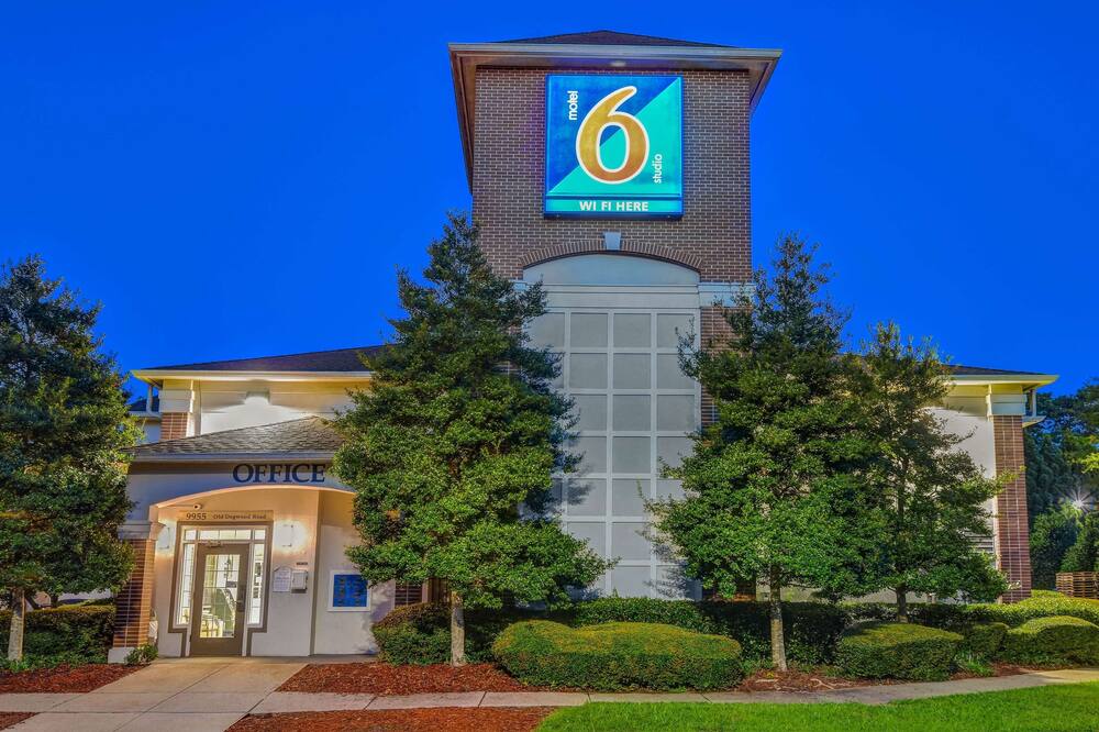 Book Motel 6 Roswell, GA - Atlanta in Roswell | Hotels.com