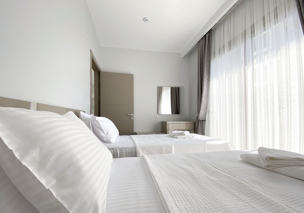 Azize Palas Apart In Cesme Hotels Com