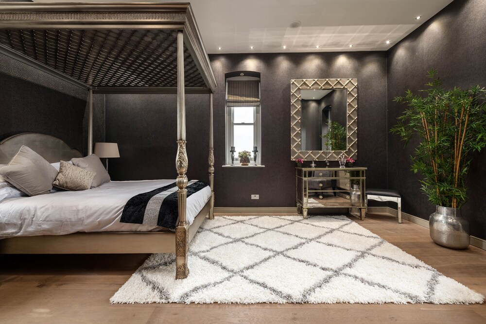 ランドマーク タワー レアル ピス オブ イングリッシュ ヒストリー ウッドフォード グリーン の宿泊予約 ホテルズドットコム