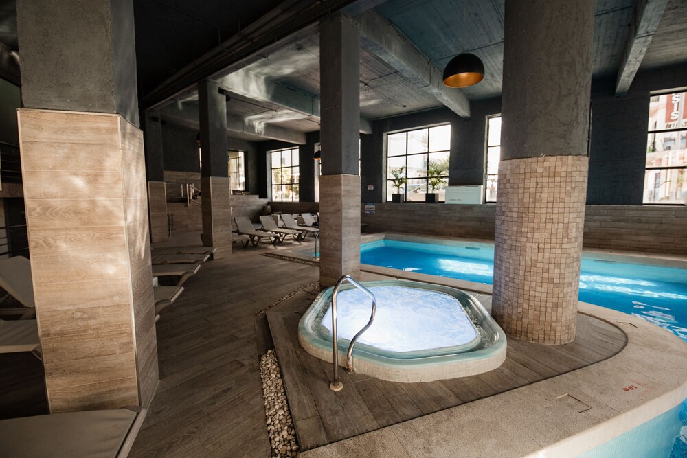 Book Bora Bora Ibiza Malta Resort In St Pauls Bay Hotelscom