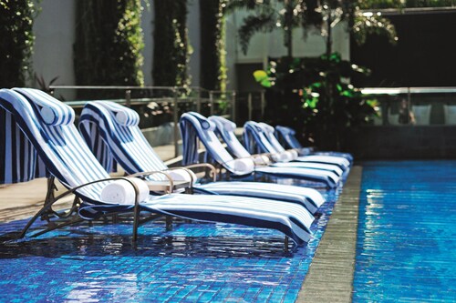 10 Best Cheap Hotels Near Pasir Panjang Station - Hotels.com