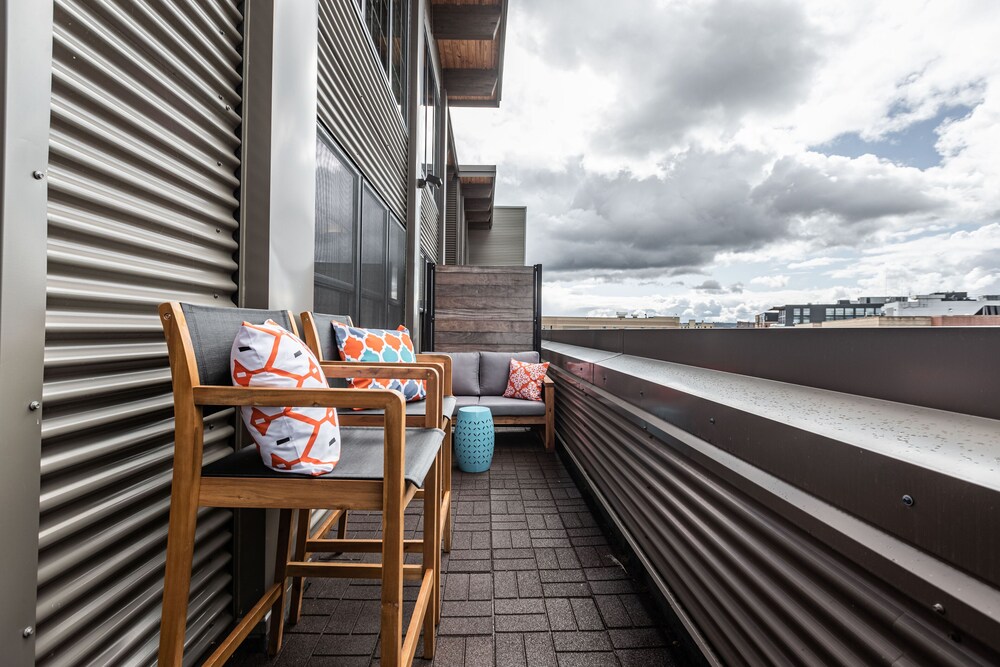 luxury loft condo downtown la crosse!