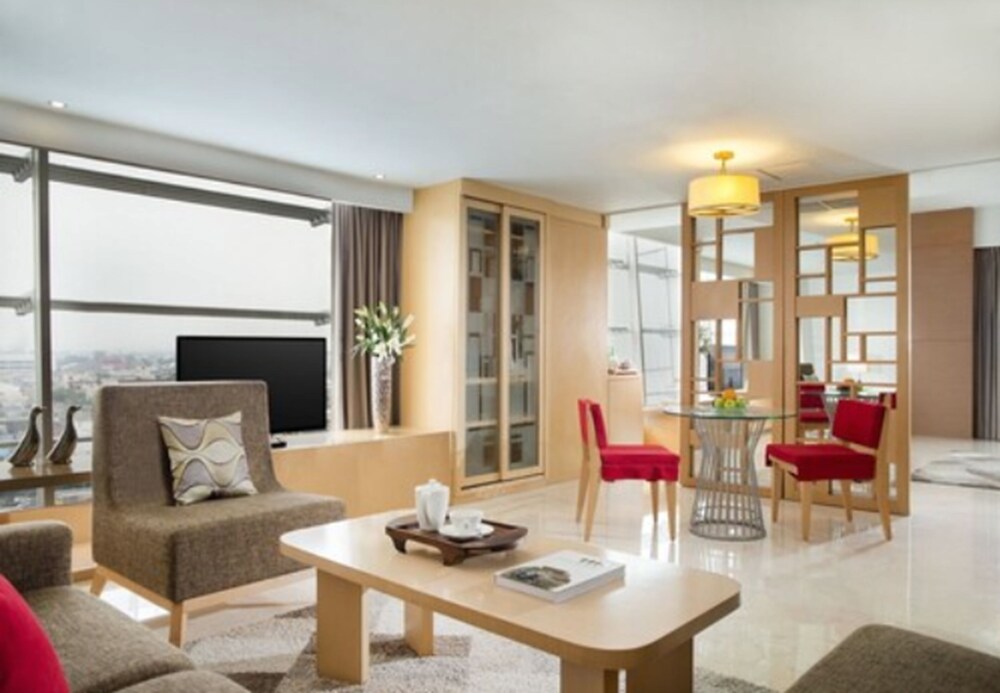 Book Santika Premiere Dyandra Hotel & Convention Medan in Medan