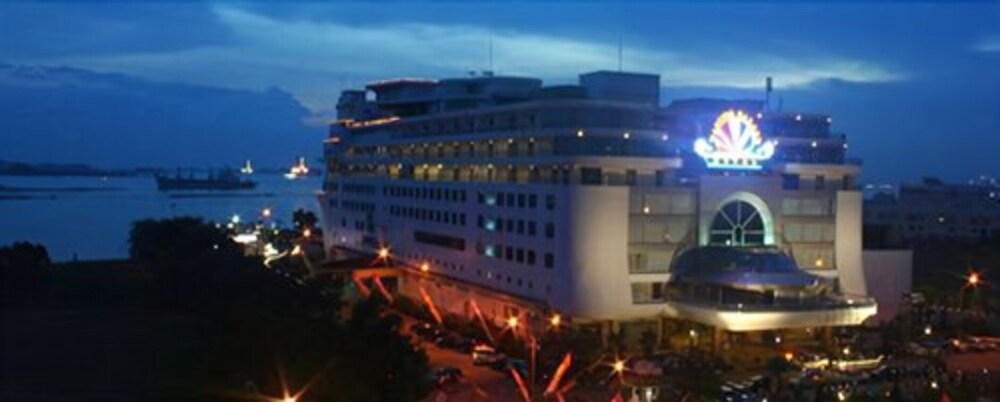 Pacific Palace Hotel Batam Info Photos Reviews Book At Hotels Com