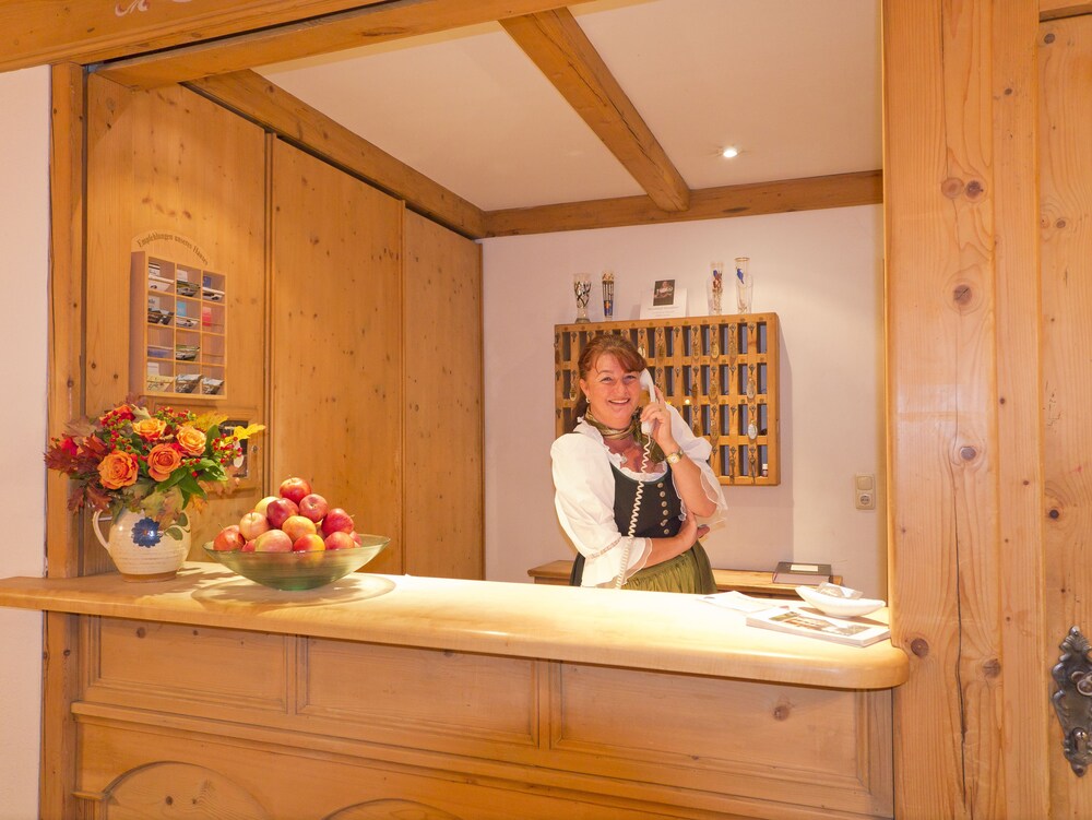 Book Waldgasthof Buchenhain In Baierbrunn Hotels Com