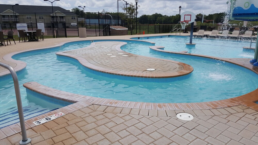 威廉斯堡殖民地酒店, 威廉斯堡, 室外游泳池