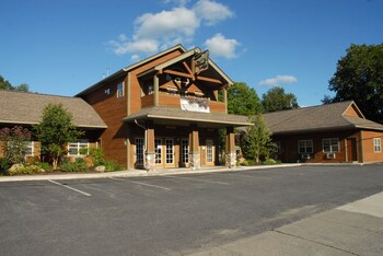 Hotels In Schroon Lake From 93 Night