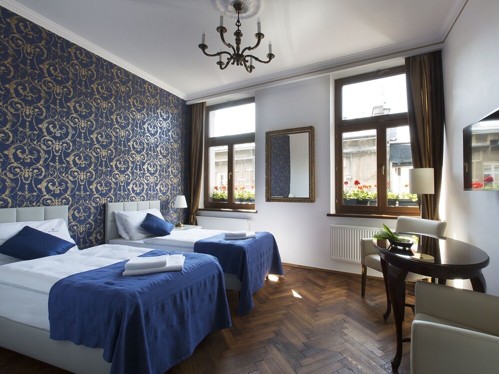 Book Antique Apartments Old Town In Krakow Hotels Com
