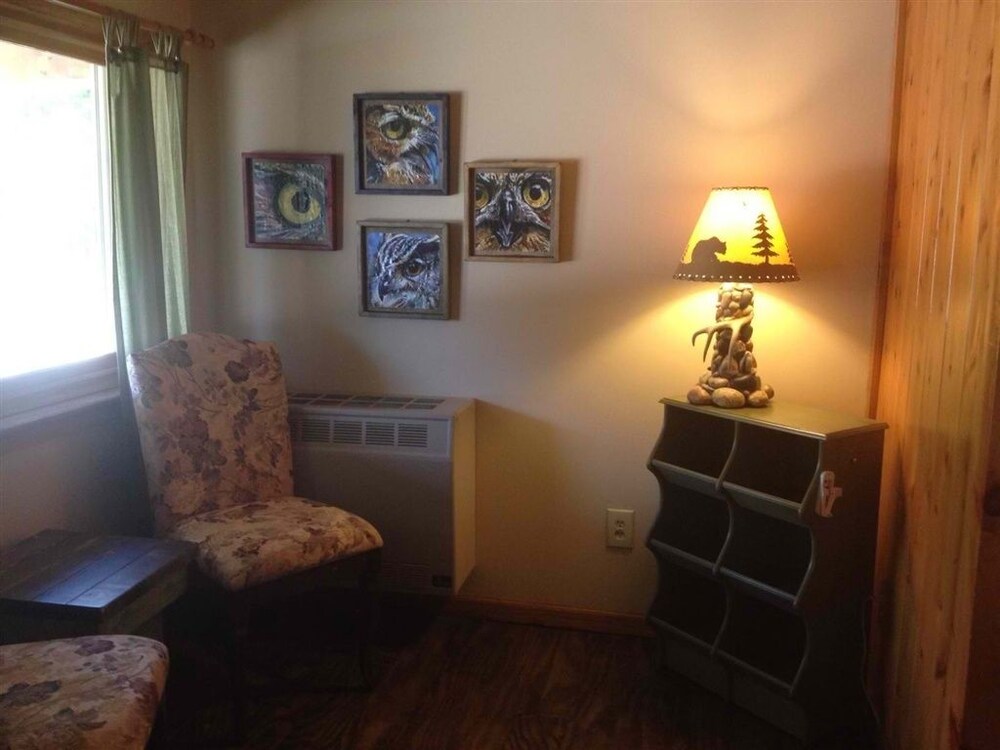 Book Hilltop Cabins And Motel In Grand Marais Hotels Com