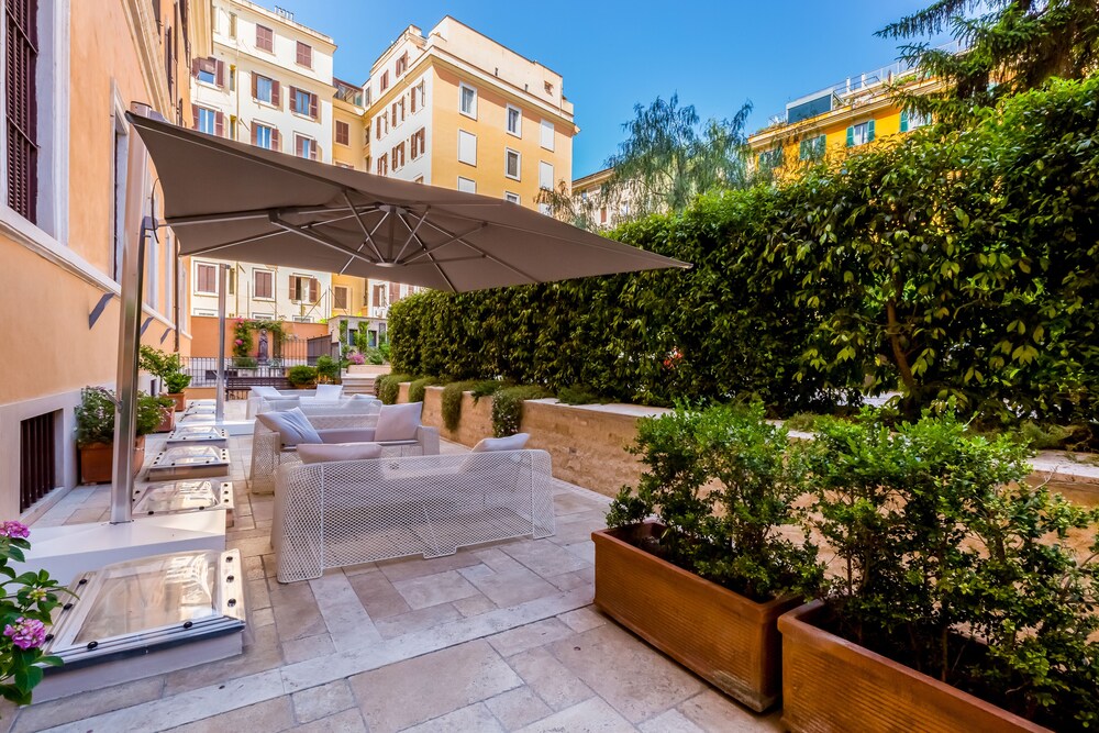 多莫斯凯梅塔娜酒店