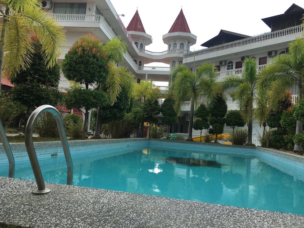 Book Landcons Hotel In Langkawi Hotels Landcons Hotel Langkawi Outdoor Pool