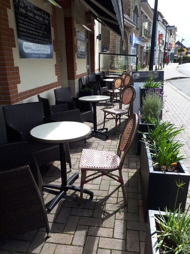 ゲ サン シール陸軍士官学校 周辺のホテル 宿泊予約 格安ホテル予約 最安値検索 ホテルズドットコム