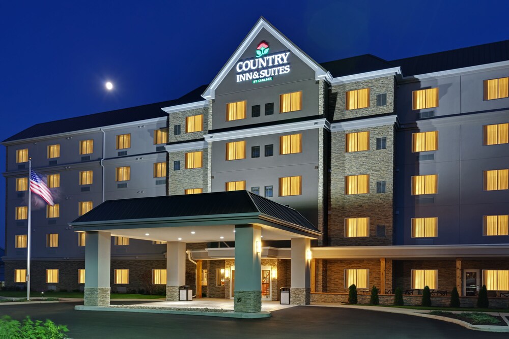 Book Country Inn Suites By Radisson Buffalo South I 90 Ny In Country Inn Suites By Radisson Buffalo South I 90 Ny West