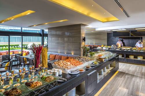 Book Holiday Inn Bangkok Sukhumvit An Ihg Hotel In Bangkok Hotels Com Book Holiday Inn Bangkok Sukhumvit An Ihg Hotel In Bangkok Hotels Com
