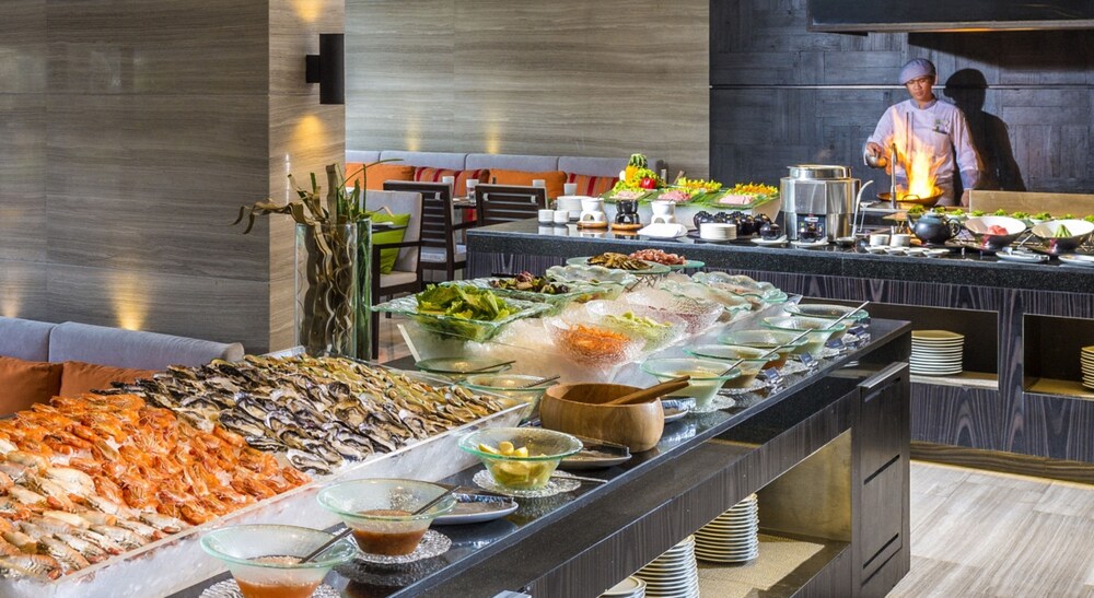 Holiday Inn Bangkok Sukhumvit An Ihg Hotel Bangkok Info Photos Reviews Book At Hotels Com