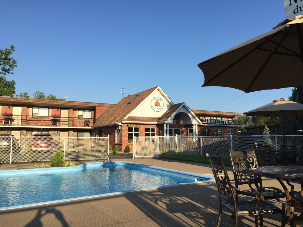 Motel Et Appartements Du Fleuve Brossard Hotels Com
