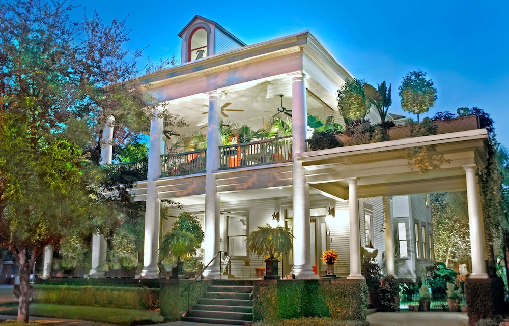 Book The Galloway House Inn In Savannah Hotels The Galloway House Inn Savannah
