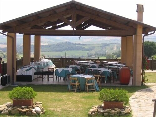 Prenota Agriturismo Fiore Di Campo A Fermo Hotels Com