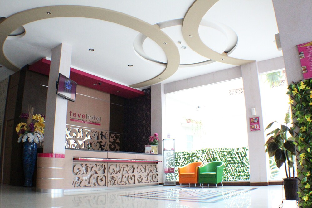 Favehotel Kusumanegara Yogyakarta Reception Favehotel Kusumanegara Yogyakarta Reception