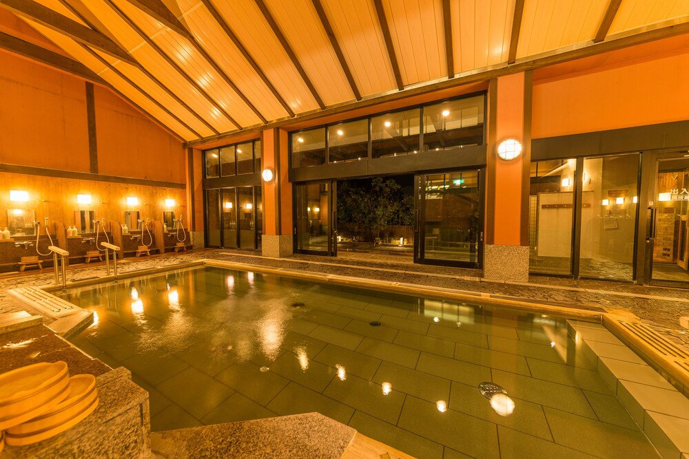 Karasaki Jinja Shrine Travel Guidebook Must Visit Attractions In Otsu Karasaki Jinja Shrine Nearby Recommendation Trip Com