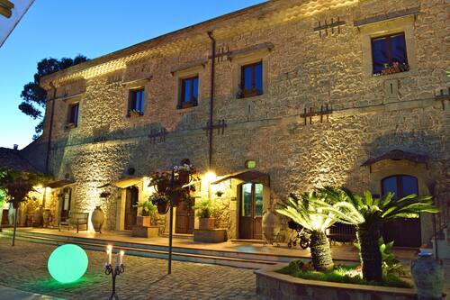 Book Vecchia Masseria In Caltagirone Hotels Com