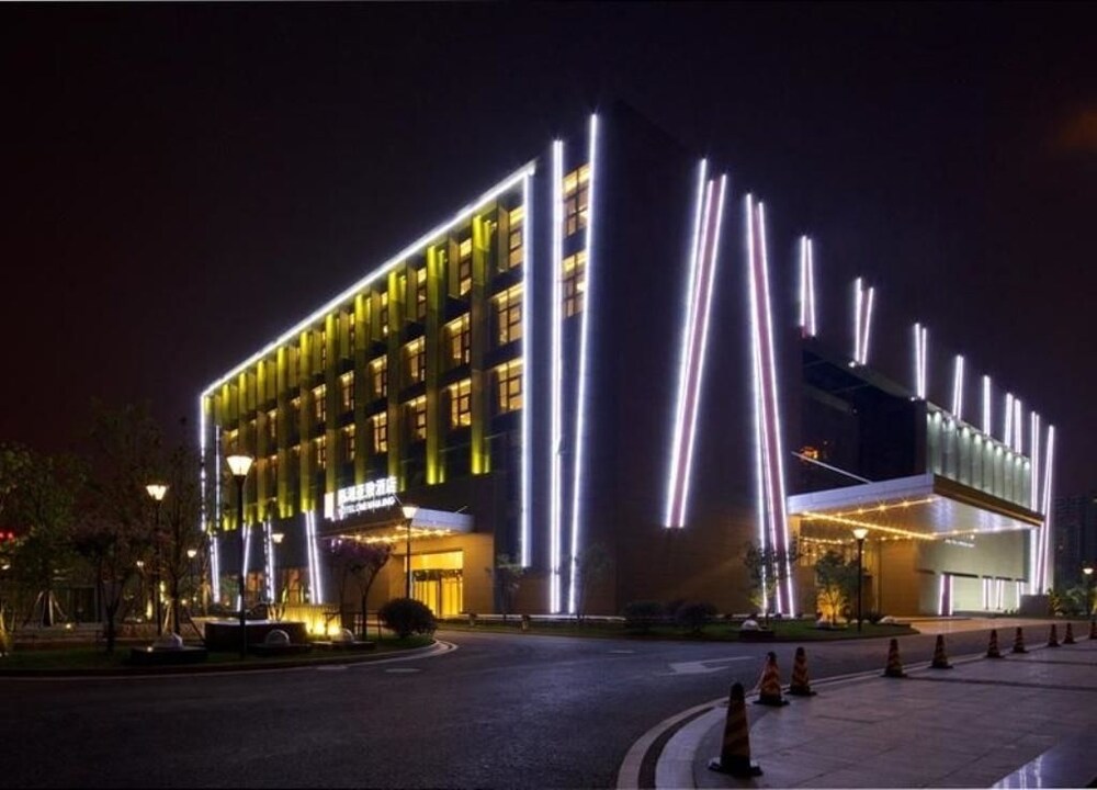 南京丽湖雅致酒店