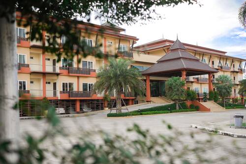 Book The Phufa Waree Chiangrai Resort in Chiang Rai Hotels.com