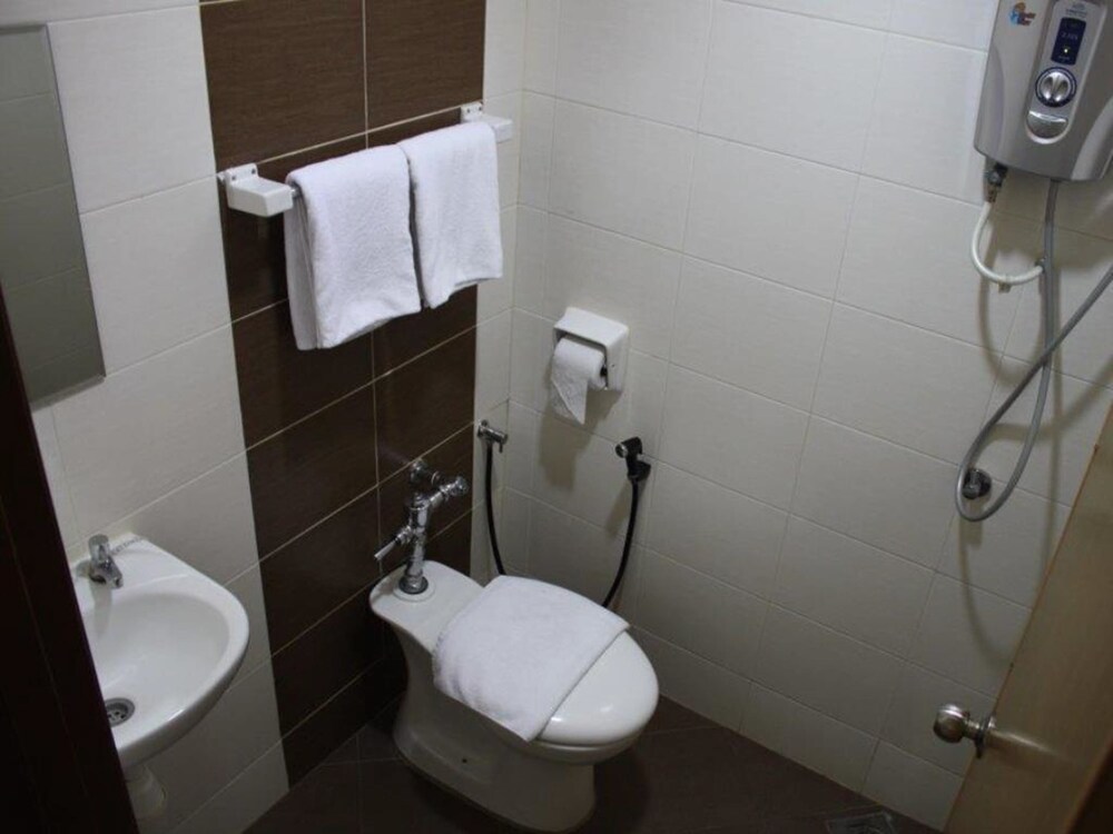 Dynasty Inn Wakaf Che Yeh Kota Bharu Updated Price Reviews Hd Photos Hotels Com