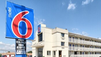 15 Closest Hotels To Moorestown Mall In
