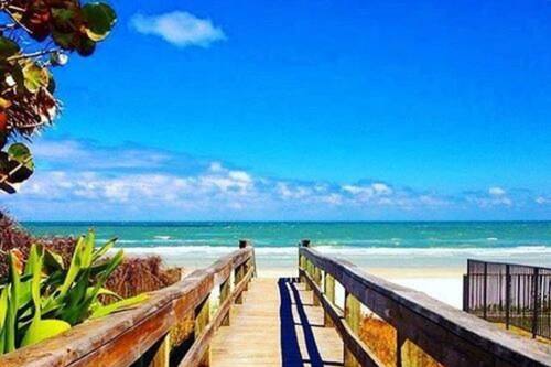 Book Black Dolphin Inn In New Smyrna Beach Hotels Com Book Black Dolphin Inn In New Smyrna Beach Hotels Com