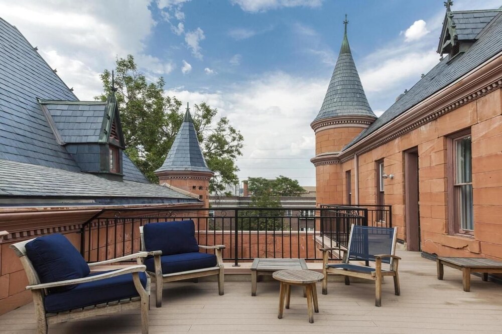 Book Patterson Inn In Denver Hotels Com