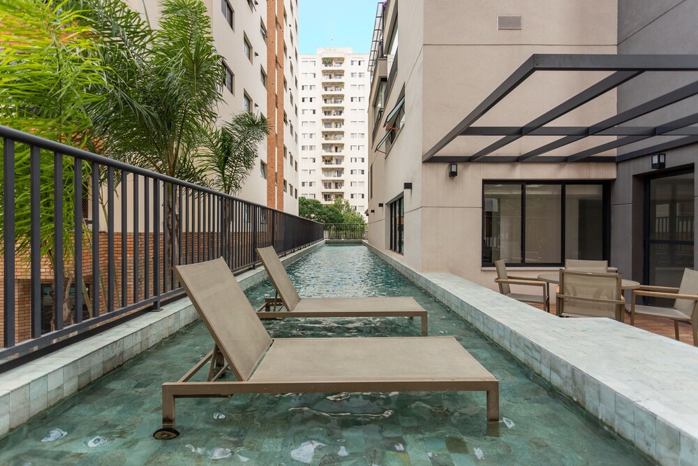 Charlie Pinheiros Em Sao Paulo Hoteis Com