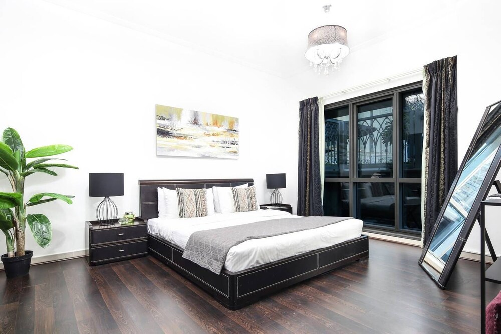 Book Remarkable Gorgeous 1br Loft In Jbr In Dubai Hotels Com