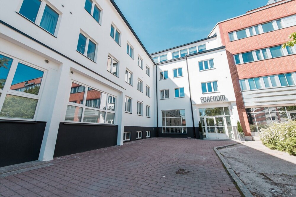 ウェル ファーニッシュド スタジオ アパートメント ウィズ エクセレント ロケーション イン ラウタサアリ ヘルシンキ ピヒラヤサーリ の宿泊予約 ホテルズドットコム