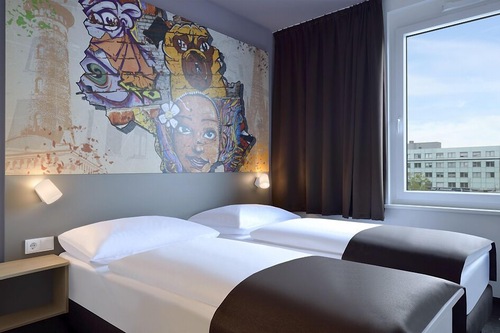 B B Hotel Koln Ehrenfeld Cologne Info Photos Reviews Book At Hotels Com