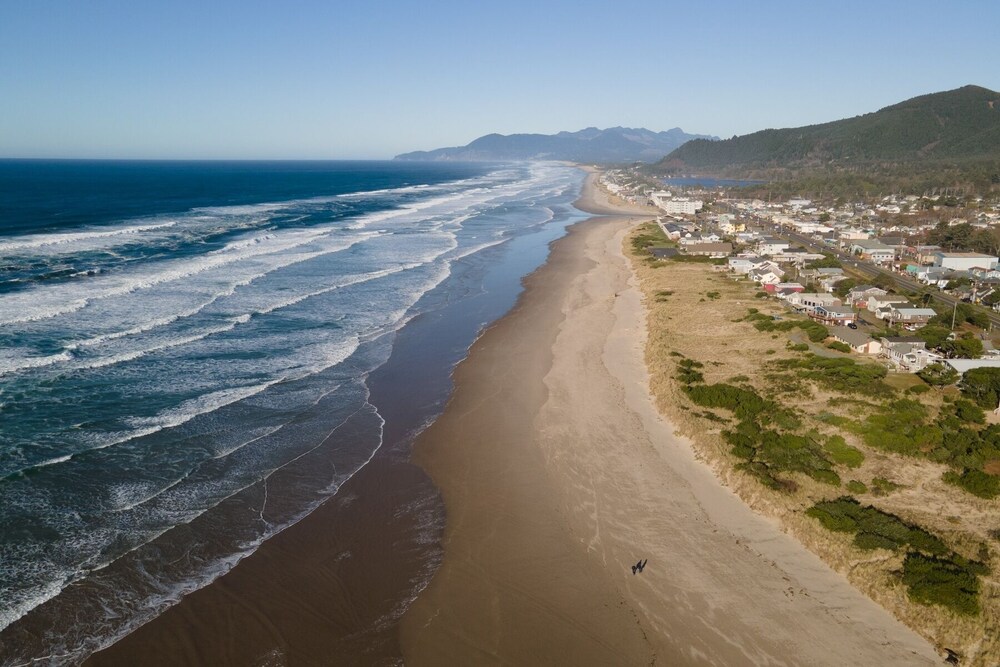 rockaway beachhouse 3 bedroom home by redawning预订, 2019罗卡韦