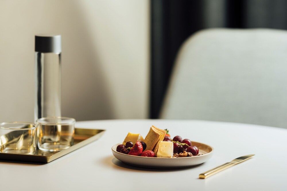 A By Adina Canberra Canberra Book At Hotels Com