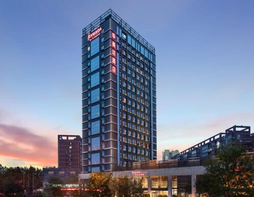 西安长征华美达酒店